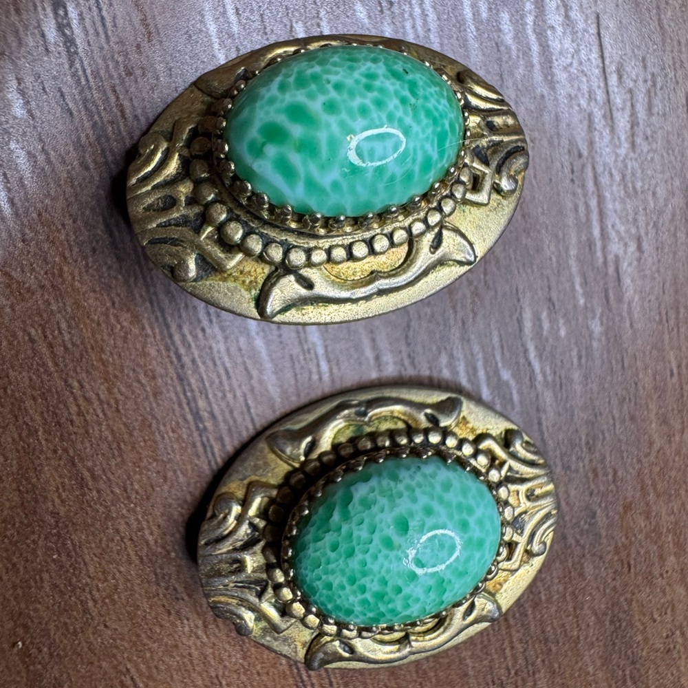 Vintage Whiting & Davis Green and Goldtone clips